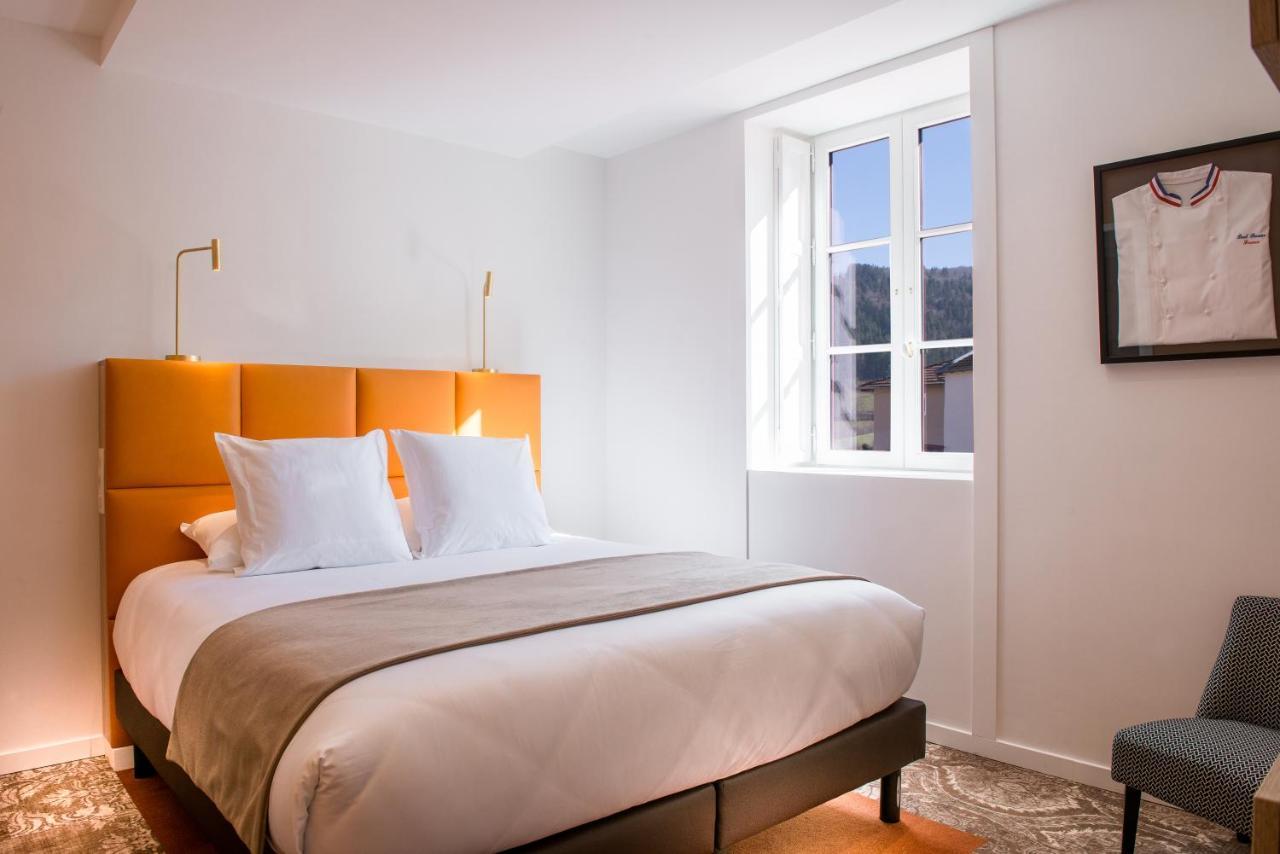 Logis Hotel Le Tilia Joux Exterior foto