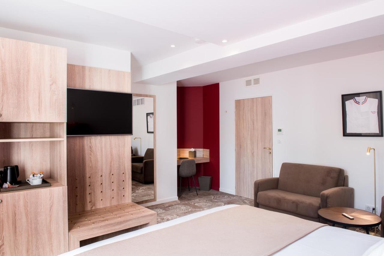 Logis Hotel Le Tilia Joux Exterior foto