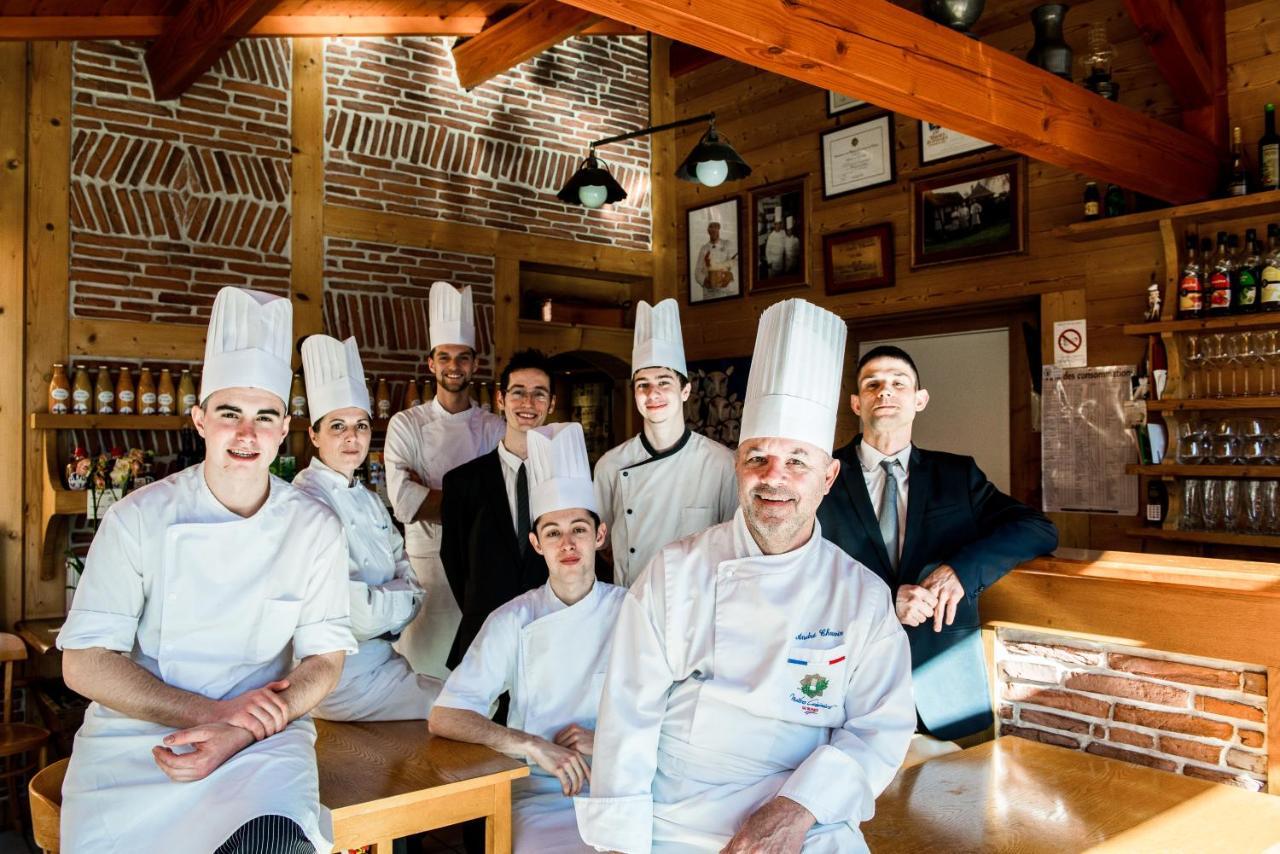 Logis Hotel Le Tilia Joux Exterior foto